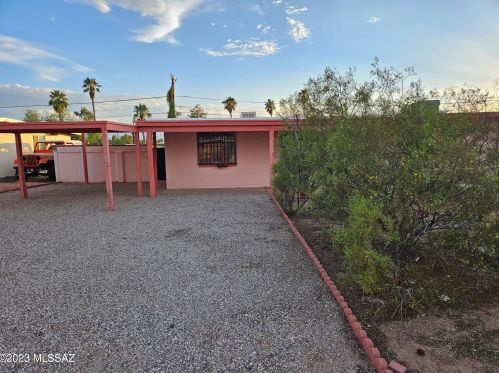 942 Duke Dr, Tucson, AZ 85710-8733