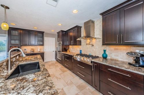 1999 Illinois Ave, Saint Petersburg FL  33703-3421 exterior