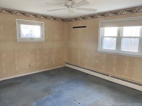 34 Robert Ln, Wallingford CT  06492-4317 exterior