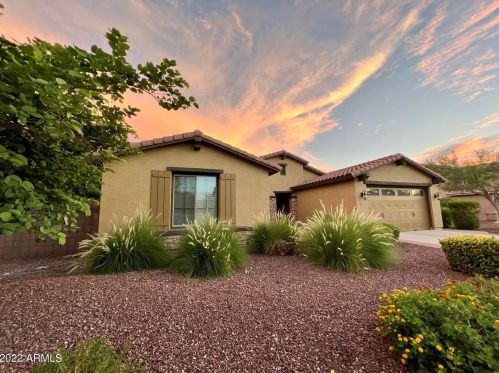 135 Blue Ridge Way, Chandler, AZ 85248-5128