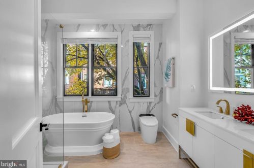 1419 10 St, Washington DC 20001-3214 exterior