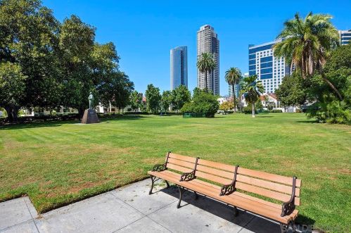 650 Columbia St, San Diego CA 92101-6758 exterior