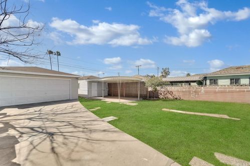 1477 Lemon Ave, Long Beach CA  90813-2158 exterior