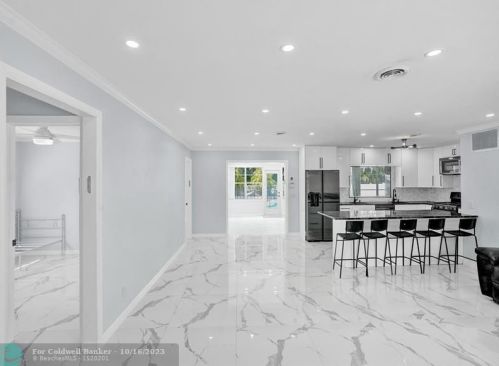 1814 38th Ave, Hollywood FL  33021-4832 exterior