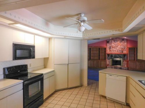 2539 Roslyn Ln, Lakeland, FL 33812-3226