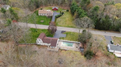 32 Elvira Hts, Putnam CT  06260-2500 exterior