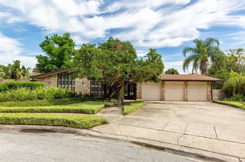 200 Shell Pt, Maitland, FL 32751-5843