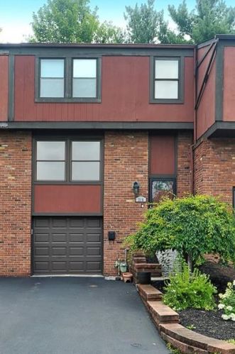 216 Glen Spring Cir, Canonsburg, PA 15317-2308