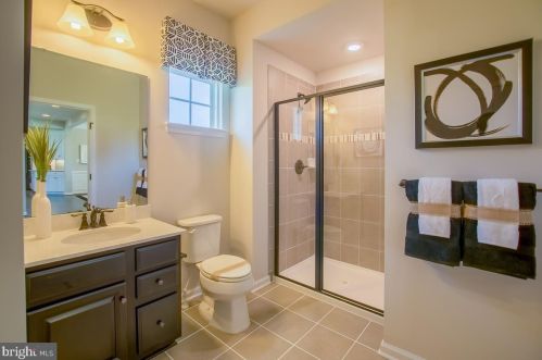 29 Winifred Dr, Hanover PA  17331 exterior