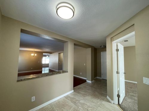 6781 Waterton Dr, Riverview, FL 33578-8389