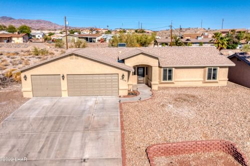 3232 Sheik Dr, Lake Havasu City, AZ 86404-1573
