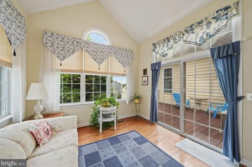 5433 Rodriquez Ln, Haymarket VA  20169-6100 exterior