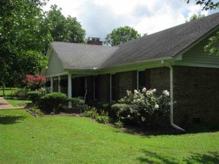 6275 Raleigh Lagrange Dr, Piperton, TN 38017-4415