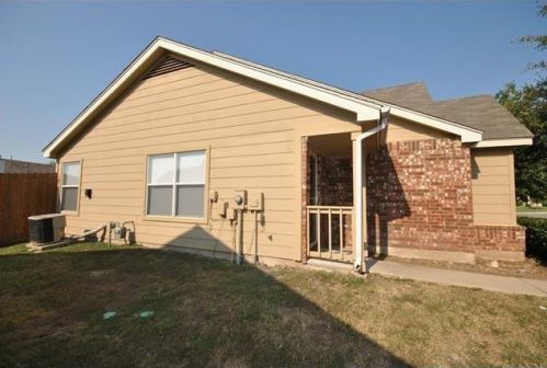 111 Prairie Springs Cv, Georgetown TX  78626-4780 exterior