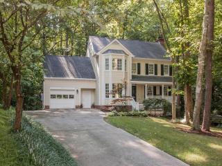 4704 Woodsmith Pl, Raleigh, NC 27609-5581