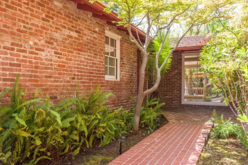 40 Nevada St, Redwood City, CA 94062-2132