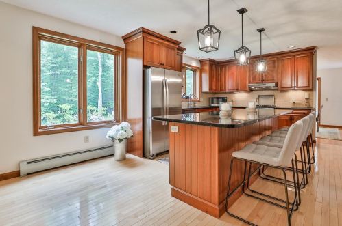 26 Wright Rd, Hollis NH  03049-6154 exterior