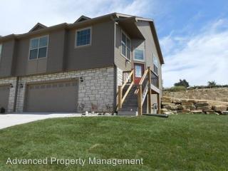 2132 Little Kitten Ave, Manhattan KS  66503-7612 exterior