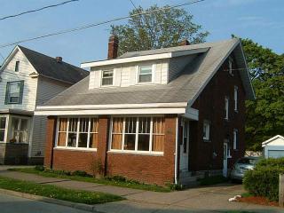 2814 Plum St, Erie, PA 16508-3234
