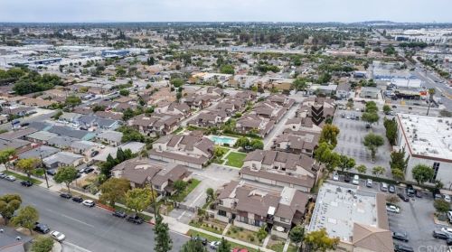 8025 70th St, Paramount CA 90723-5401 exterior