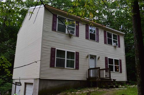 18 Woodcrest Dr, Ossipee, NH 03864-7060