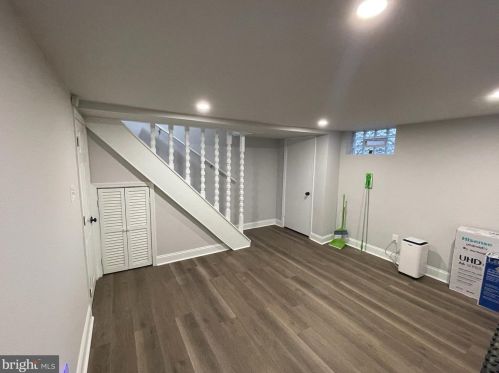 431 Park Dr, Manor PA  19036-1617 exterior