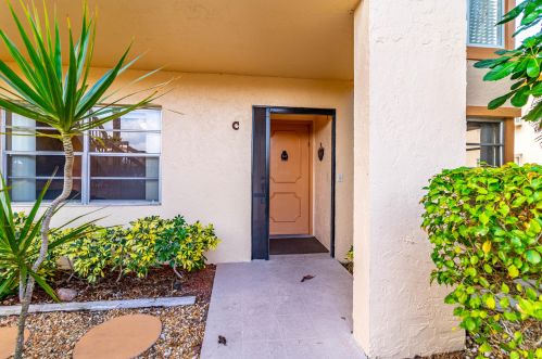 13769 Date Palm Ct, Delray Beach FL  33484-1453 exterior