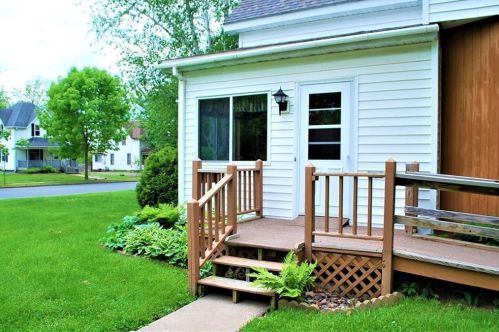 419 Worden Ave, Ladysmith, WI 54848-1751