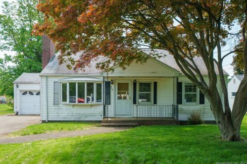 203 Fairway Dr, New Britain, CT 06053-1813