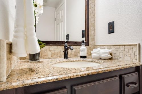 7577 Trotter Way, Pleasanton CA  94566-3121 exterior