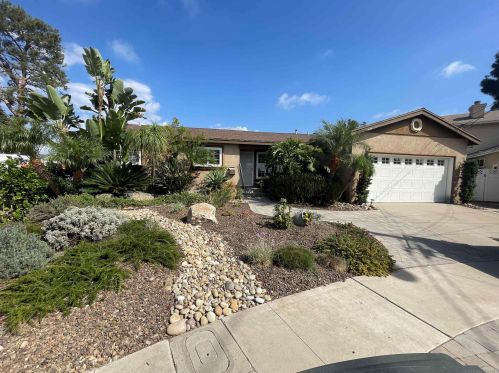 8150 Binney Pl, La Mesa, CA 91942-2621