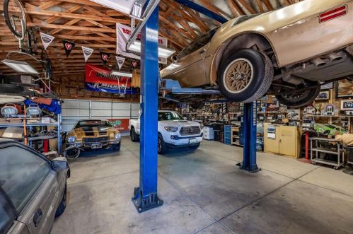 956 J St, Los Banos CA  93635-4321 exterior