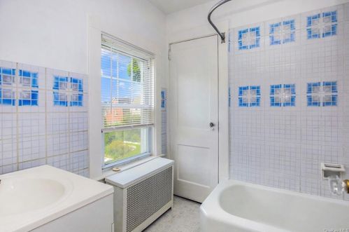 68 Mckinley Ave, White Plains NY  10606-1618 exterior