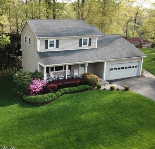11 Sunset Dr, High Bridge, NJ 08829-1308