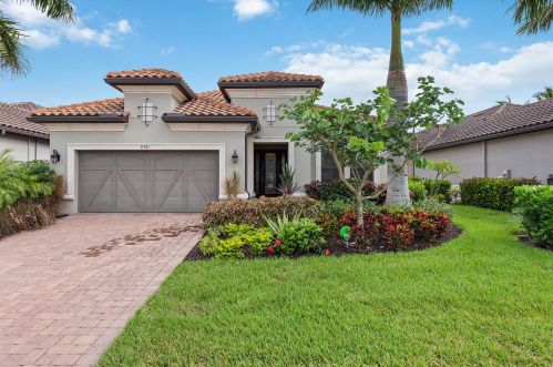 9581 Campanile Cir, Naples, FL 34114