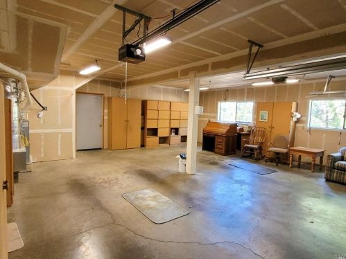 27421 Ridge Rd, Willits CA  95490-8985 exterior