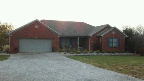 215 Knollwood Dr, Brandenburg KY  40108-9437 exterior