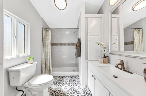 9644 Kent St, Elk Grove CA  95624-2436 exterior