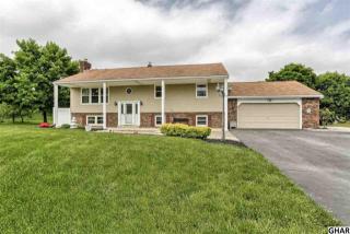 1788 Cessna St, Carlisle, PA 17013-1187
