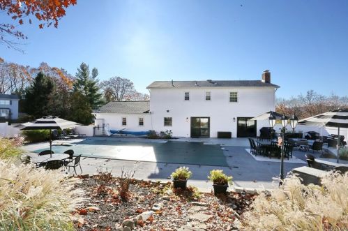 2 Dawson Rd, Thiells NY  10984-1508 exterior