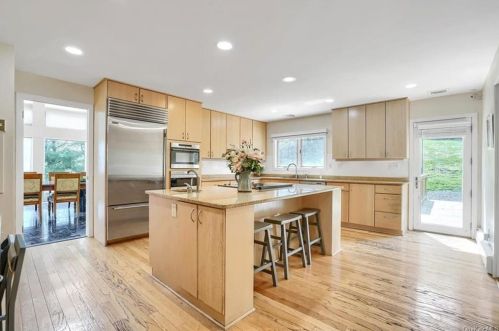 5 Peach Tree Ln, Warwick NY  10990-3133 exterior