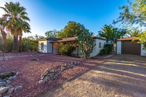 3975 Louis Ln, Tucson, AZ 85712-3310
