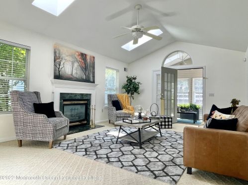 58 Ivy Hill Rd, Lakewood NJ  08701-5772 exterior