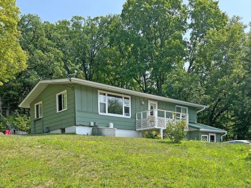 904 Washington St, Saint Croix Falls, WI 54024-9262