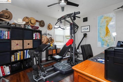 470 N St, Benicia CA  94510-2821 exterior