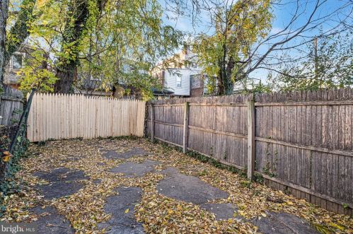 1229 Heald St, Wilmington DE  19802-5240 exterior