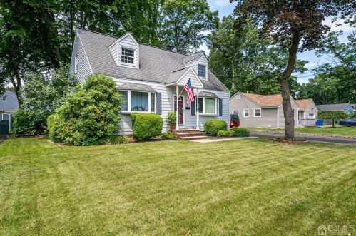 984 Maltby Ave, South Plainfield NJ  07080-2216 exterior