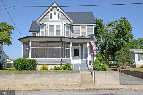 225 Market St, Frederica, DE 19946-4604