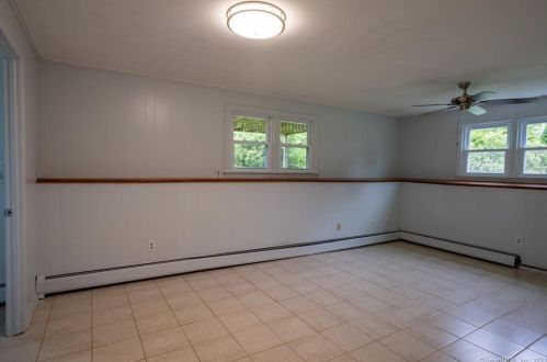 26 Brewer Dr, Bloomfield CT  06002-2010 exterior