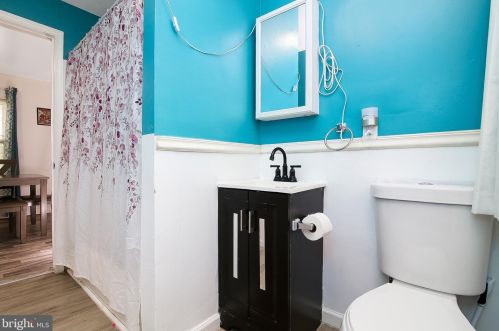 335 Washington St, West Deptford NJ  08066-1083 exterior